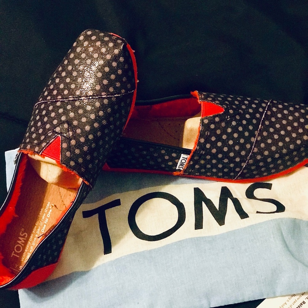❌SOLD❌NEW TOMS GLITTER DOTS CLASSIC SLIP ON